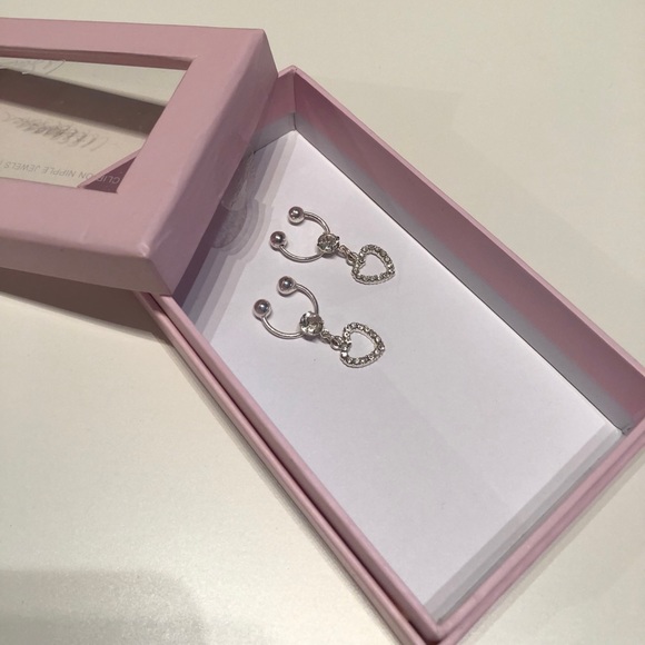 Clip on nipple - Picture 2 of 3